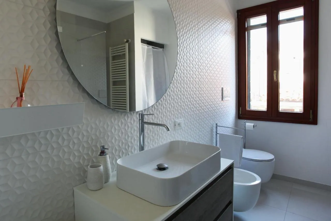 Domus Biennale, Modern Apartment In Venice Centre.