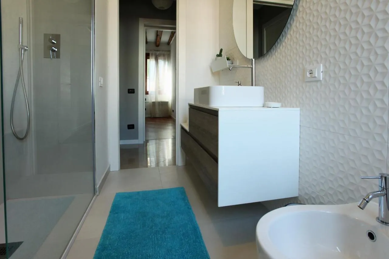 Domus Biennale, Modern Apartment In Venice Centre.