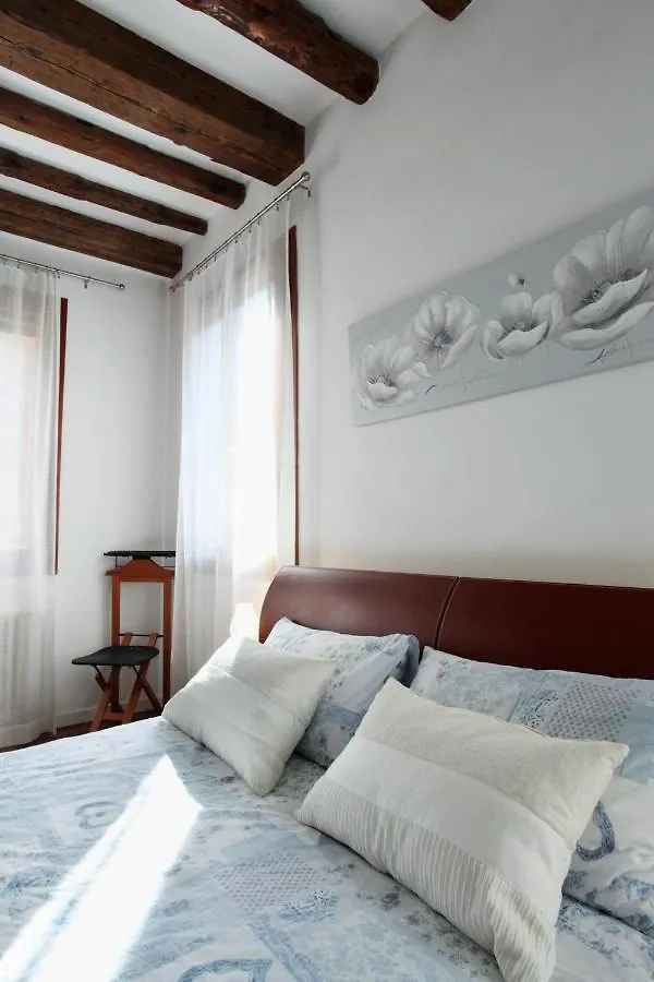 Domus Biennale, Modern Apartment In Venice Centre. 0*,  Italien