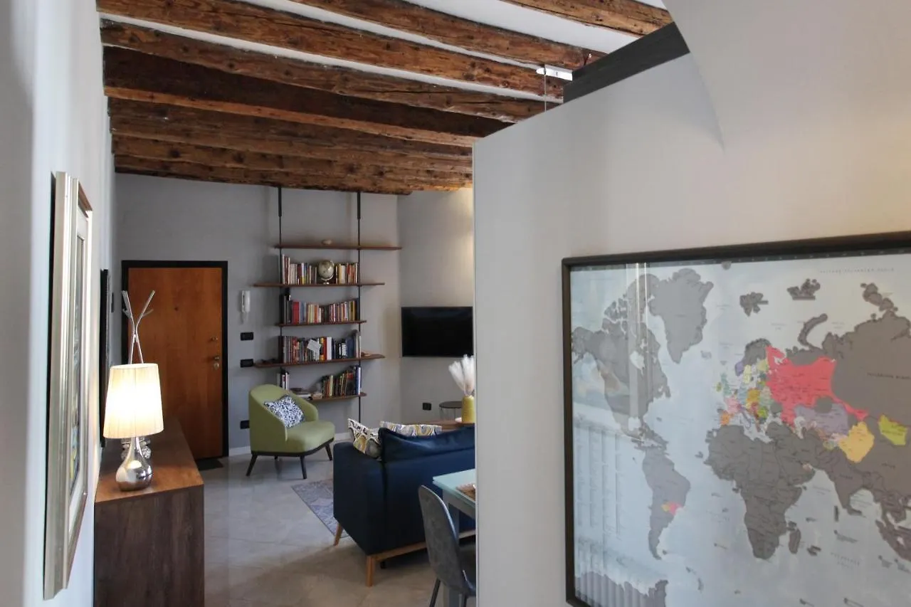 Domus Biennale, Modern Apartment In Venice Centre.